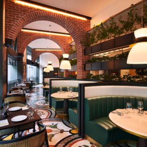 Swissotel The Stamford in Singapur:  Prego Booth Seats