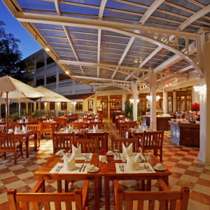 Centara Grand Beach Resort & Villas Hua Hin:  Railway Restaurant