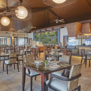 Two Seasons Coron Island Resort & Spa in Palawan:  Restaurant
