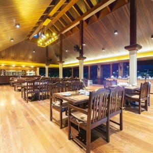 Khao Lak Bayfront Resort:  Restaurant