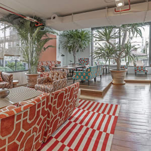 Siam@Siam Design Hotel Pattaya:  Restaurant On The Road