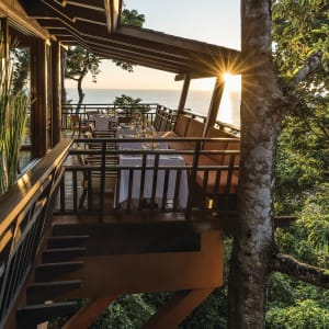 Shangri-La's Boracay Resort & Spa:  Rima Treetop Restaurant