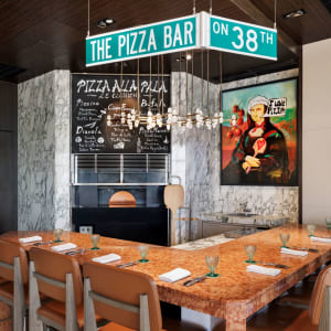 Mandarin Oriental in Tokio:  The Pizza Bar on 38th