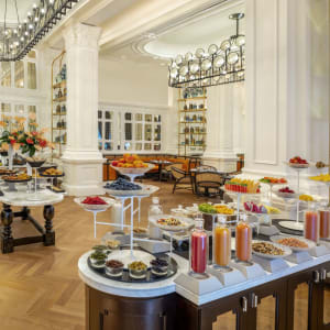 Raffles Singapore in Singapur:  Tiffin Room Breakfast