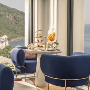 InterContinental Danang Sun Peninsula Resort:  Afternoon at the Club InterContinental Lounge