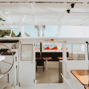 Privater Katamaran im Inselparadies ab Palawan: facilities: El Nido Yachting Club