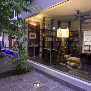 Colombo Court Hotel & Spa:  Library