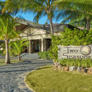 Two Seasons Coron Island Resort & Spa in Palawan:  Lobby