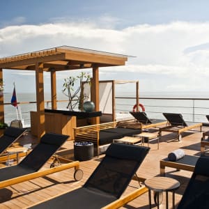 Monde aquatique du Cambodge de Siem Reap: facilities: Sun Deck