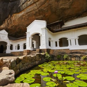 Sri Lanka im Sommer ab Colombo: Golden Temple, Dambulla