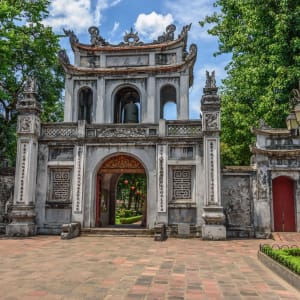 Tour de ville & temple de la littérature à Hanoi: Hanoi: The entrance gate at a temple of Literature