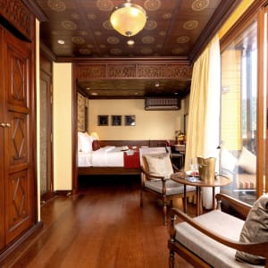 Croisière fluviale luxueuse au Laos de Vientiane: heritage-line-i-upper-mekong-i-ship-anouvong-i-signature-suite-02_53170231641_o