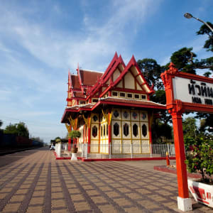 Circuit en voiture de location au sud de Bangkok: Hua Hin: Train Station