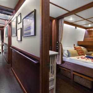 Kreuzfahrt zu den Komodo-Waranen ab Labuan Bajo: Katharina Double Cabin