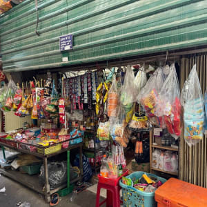Phnom Penh, ville de contrastes: Kiosk
