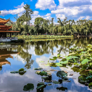 Laos - Yunnan: Auf Schienen durch zwei Welten ab Luang Prabang: Kunming Green Lake Park