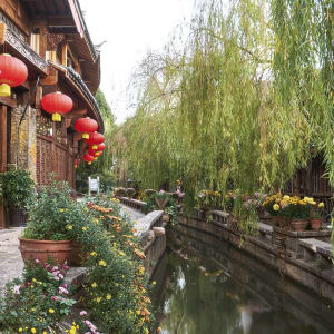 Laos - Yunnan: Auf Schienen durch zwei Welten ab Luang Prabang: Lijiang Old Town
