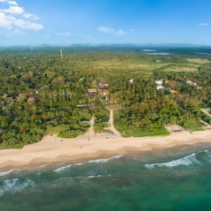 Taru Villas - The Long House à Bentota:  aerial view