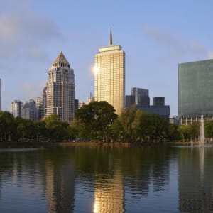 Dusit Thani Bangkok:  exterior: Landscape