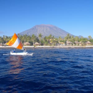 Siddhartha Oceanfront Resort & Spa in Ostbali:  View from the sea