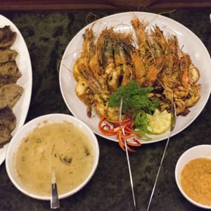 Kreuzfahrt zu den Komodo-Waranen ab Labuan Bajo: Lunch