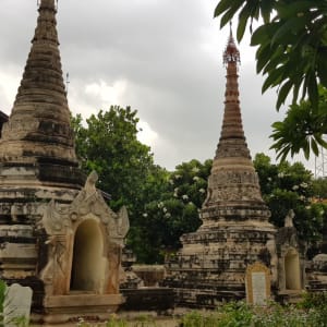 Vie authentique le long de la rivière Dohtawaddy à Mandalay: Makhaya