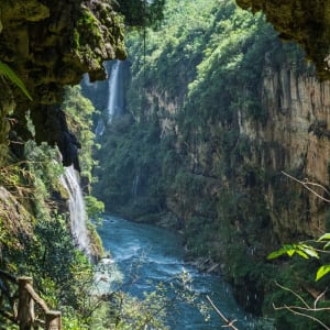 Magische Landschaften & lebendige Traditionen ab Guiyang: Maling Canyon