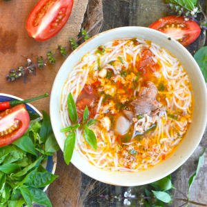 Good Morning Phnom Penh: Noodle Soup