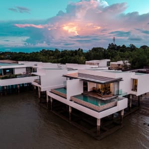 Cove 55 à Kuching: Ocean Pool Villa