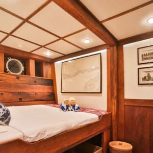 Kreuzfahrt zu den Komodo-Waranen ab Labuan Bajo: Ombak Putih Double Cabin