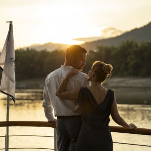 Magie du Mékong avec la «Bohème» de Vientiane: opinion: Sunset from Bohème