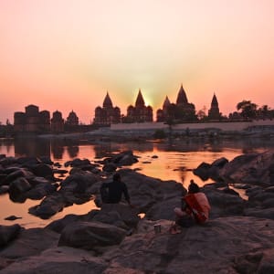 L'Inde pour les fins connaisseurs de Delhi: Orchha: sunset at the river
