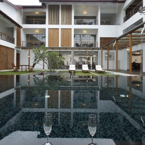 Eighth Bastion in Kochi: pool: 