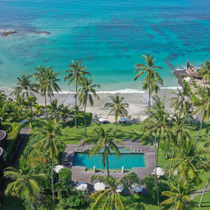 Candi Beach Resort & Spa in Ostbali:  Aerial view Infinity Swimming Pool
