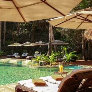 Cauayan Island Resort in Palawan:  Infinity-Pool