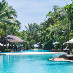 Ravindra Beach Resort & Spa à Pattaya:  Pool