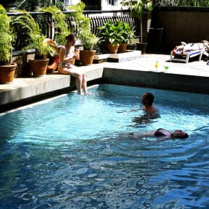 Fariyas à Mumbai:  Pool