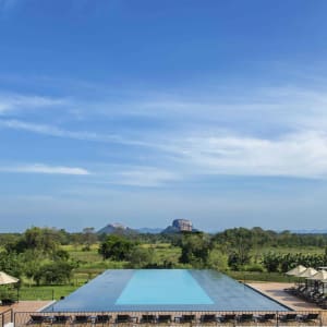 Aliya Resort & Spa à Sigiriya:  Pool