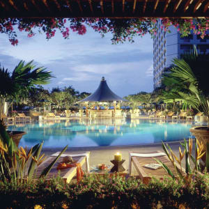 Swissotel The Stamford in Singapur:  Swimming Pool