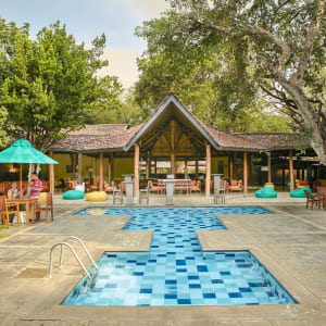 Hotel Sigiriya:  swimmingpool