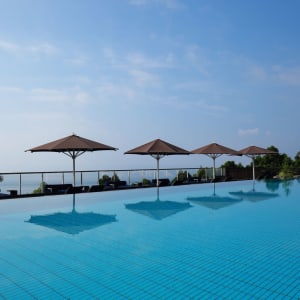 Sankara Hotel & Spa in Yakushima:  Swimmingpool