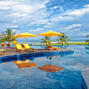 Borneo Eagle Resort in Kota Kinabalu:  Swimmingpool