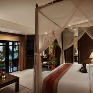 Bo Phut Resort & Spa in Ko Samui:  Beachfront Villa - Outdoor Jacuzzi