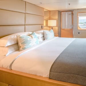 Croisière de rêve au cœur des Moluques de Ambon: room: Cabin | Bedroom