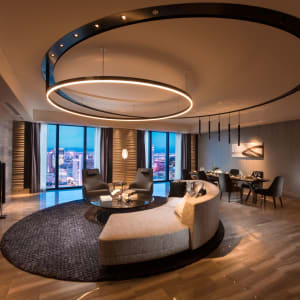 Conrad Osaka:  Conrad Suite | lounge