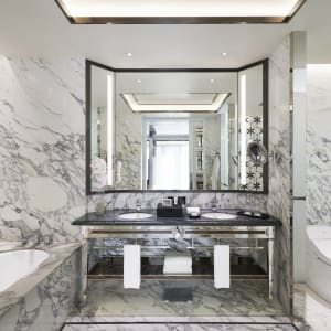 Okura Manila à Manille:  Deluxe | Bathroom 