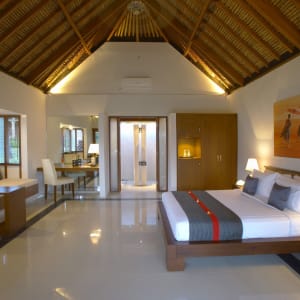Siddhartha Oceanfront Resort & Spa in Ostbali:  Deluxe Bungalow