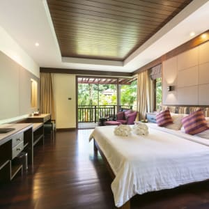 Khao Lak Bayfront Resort:  Deluxe Room