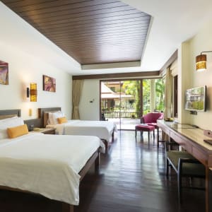 Khao Lak Bayfront Resort:  Deluxe Room