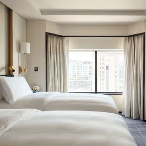 The Peninsula Beijing in Peking:  Deluxe Suite Twin